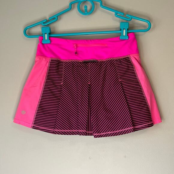 Lululemon Pink Patterned Mini Skort Size 2 - Picture 2 of 7